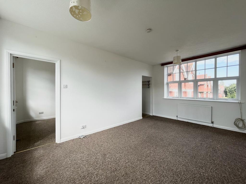 Property Details for 9a Granville Road Eastbourne BN20 7HE Town